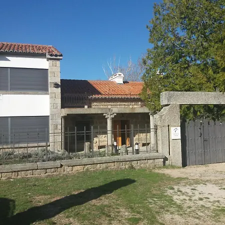 Country house De Benjamin Palencia Villafranca de la Sierra